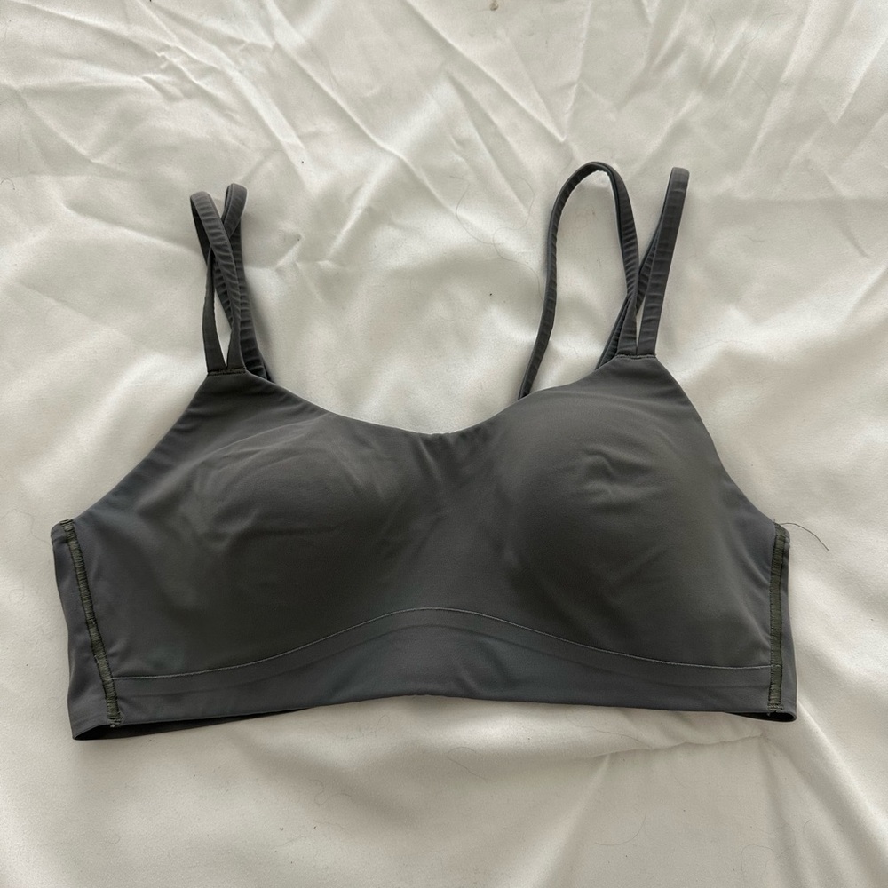 Lululemon Like a Cloud Bra
Size 8
Sage green
